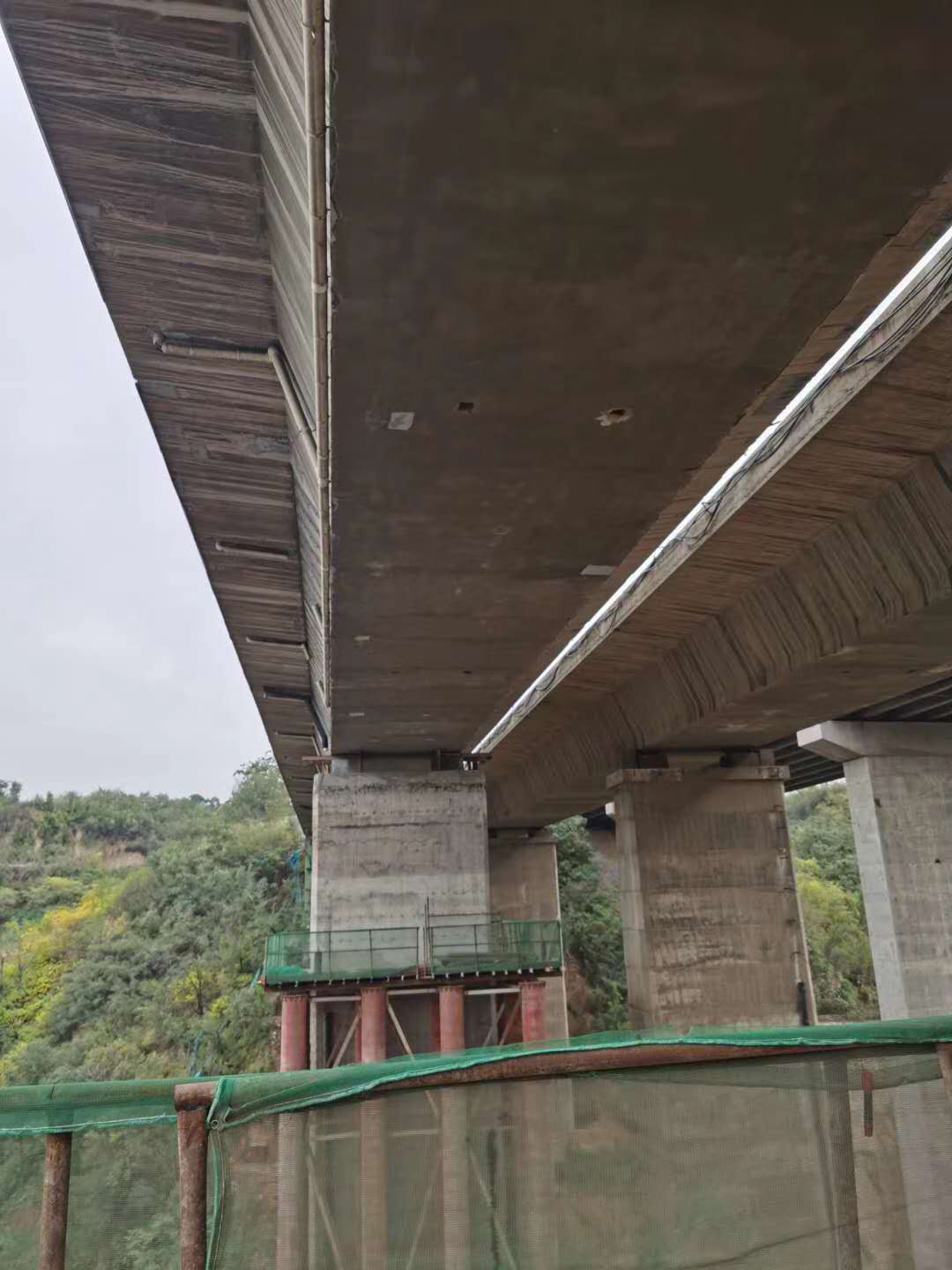 宣城桥梁加固前制定可行设计方案图并用对施工方法